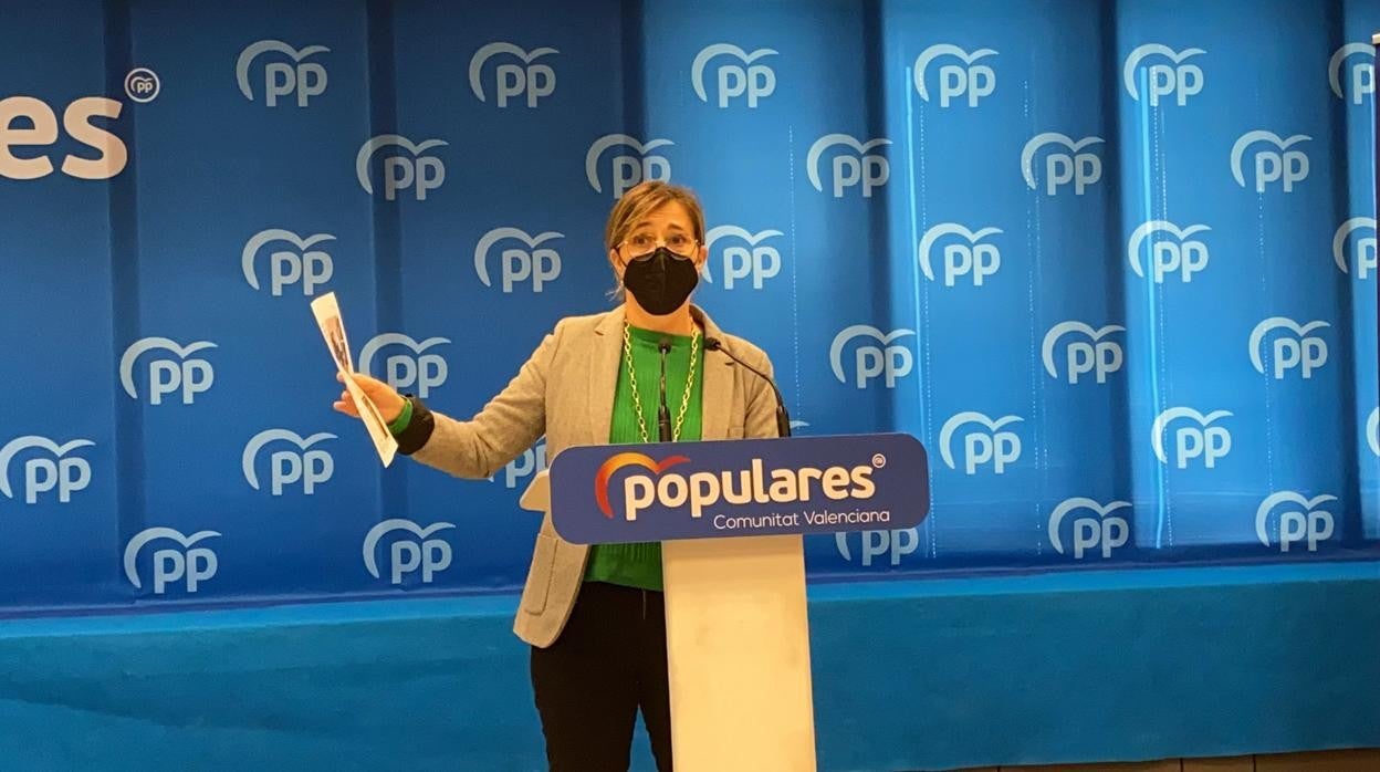 Imagen de la portavoz adjunta del PP en Les Corts, Elena Bastidas