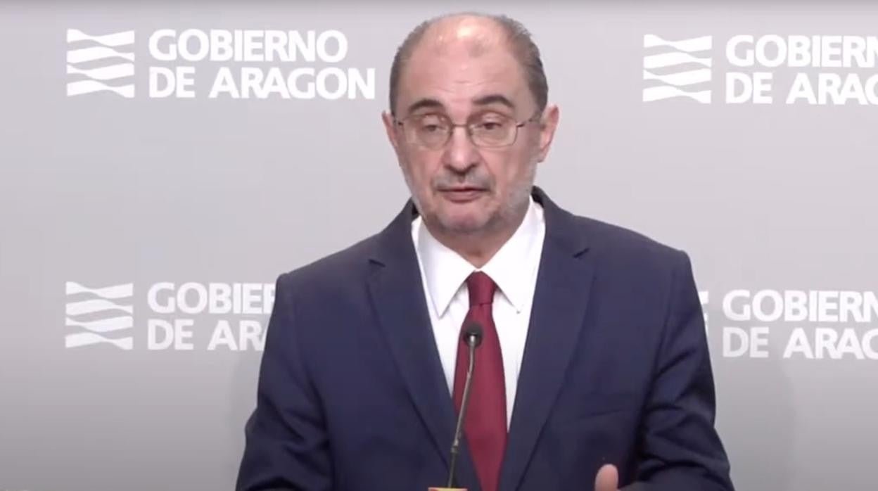 El presidente de Aragón, Javier Lambán, durante su comparecencia de este miércoles, en la que anunció el levantamiento del confinamiento provincial