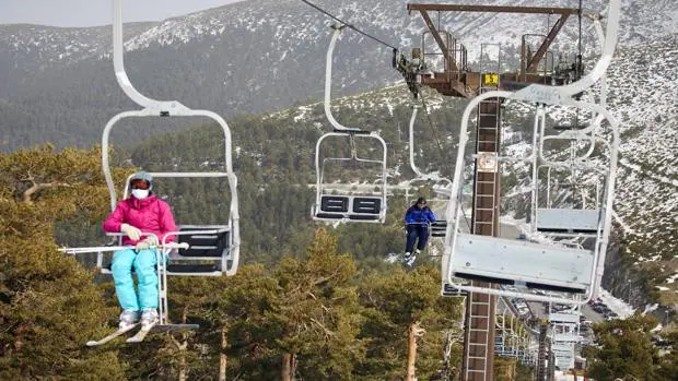 La decisión del Gobierno condena a la estación de esquí de Navacerrada al «cierre definitivo»