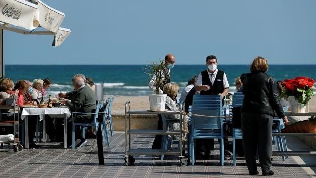 La Comunidad Valenciana alcanza la incidencia del coronavirus más baja de España tras ser epicentro de la pandemia