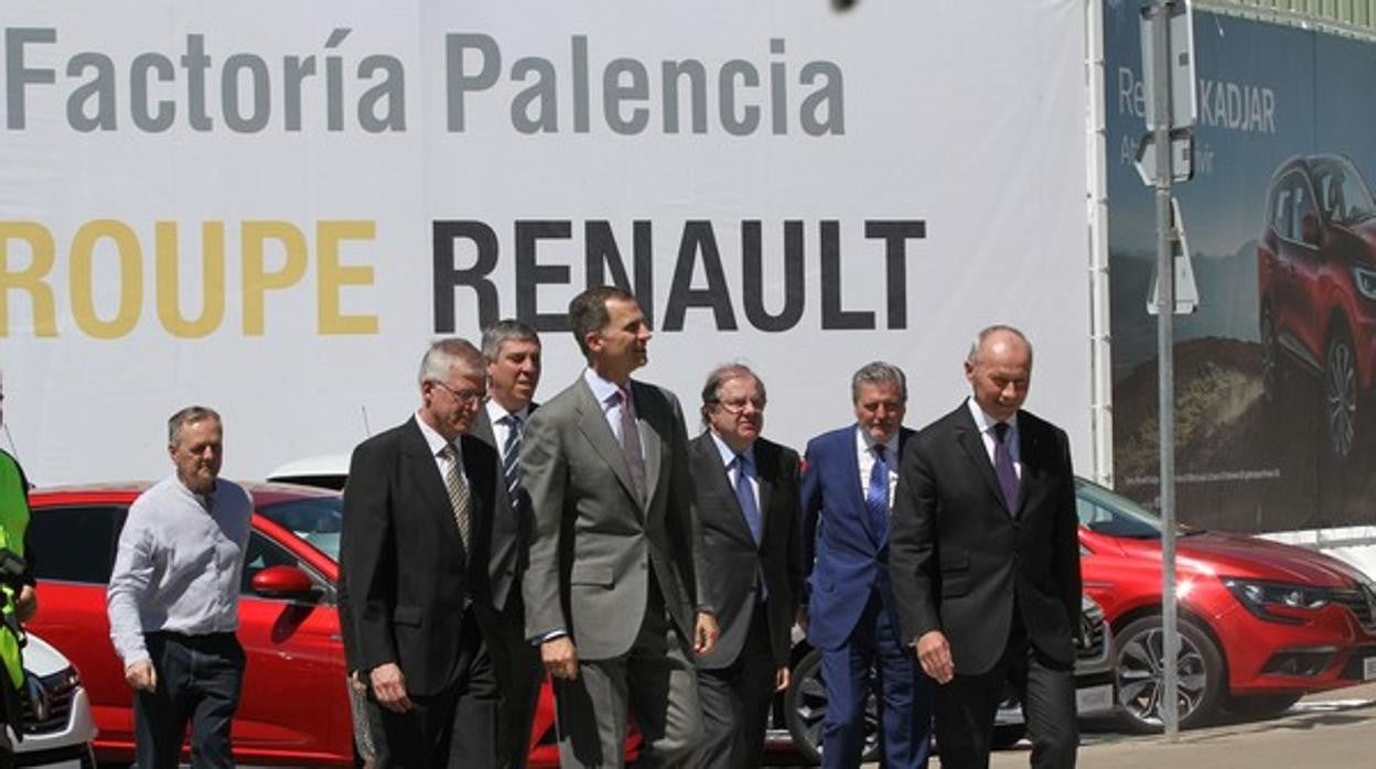 El rey Felipe VI visitando la fábrica de Renault anteriormente