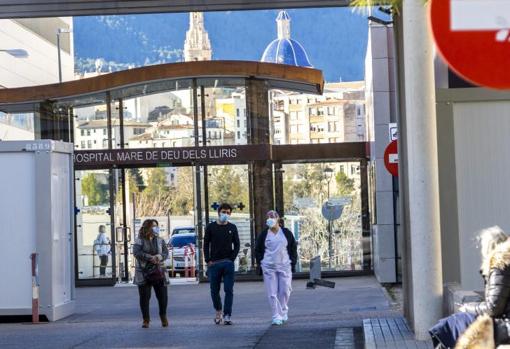 Acceso al Hospital Virgen de los Lirios de Alcoy