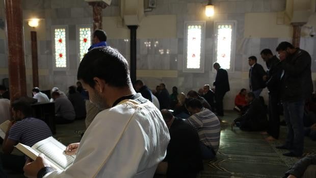 Limosnas para huérfanos sirios que acaban en la yihad