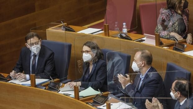 El Gobierno valenciano exige por ley el requisito lingüístico a los funcionarios