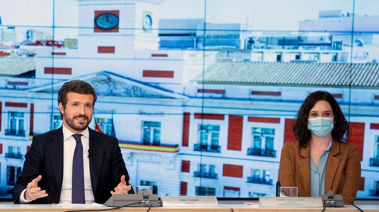 Pablo Casado e Isabel Díaz Ayuso durante el Comité Ejecutivo Nacional del PP
