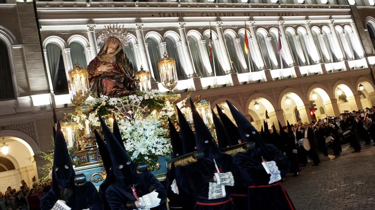 La Virgen de las Angustias iba a ser sacada a las puertas de la Iglesia, pero el acto se ha decidido suspender