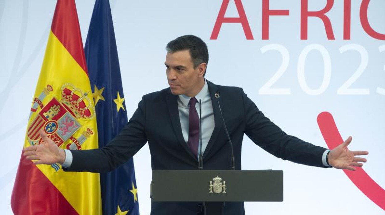 El presidente del Gobierno, Pedro Sánchez, interviene durante la presentación del plan estratégico Foco África 2023, en Moncloa