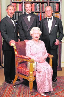 La Reina, el Duque de Edimburgo y los Príncipes Carlos y Guillermo