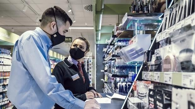 Consum oferta 4.000 empleos con sueldos de hasta 1.700 euros: cómo acceder al proceso de selección