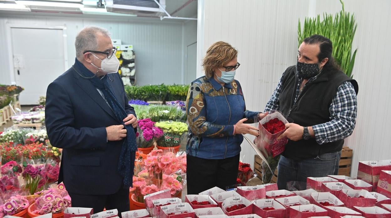 Mercabarna-flor prevé la venta de 4,2 millones de rosas por Sant Jordi