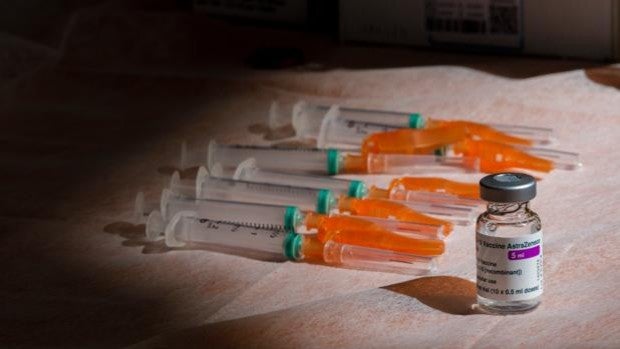 La curva de muertes regresa a niveles prepandemia con el efecto de la vacunación