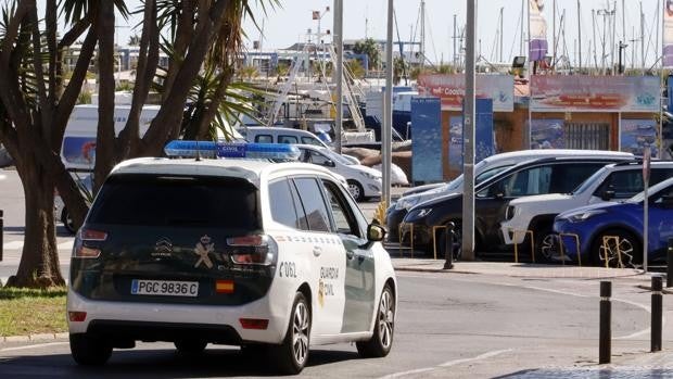 Un barco pesquero encuentra un cadáver en el mar en Calpe