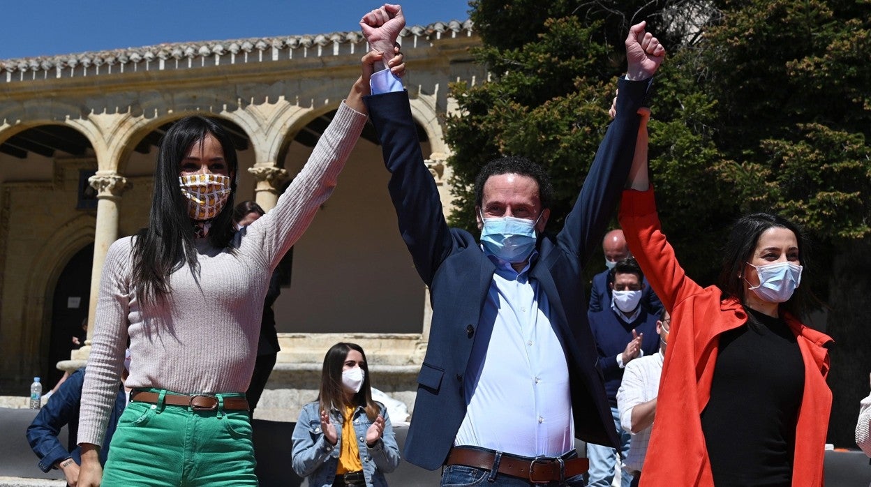 Begoña Villacís, Edmundo Bal e Inés Arrimadas, en el arranque de la campaña electoral del 4-M