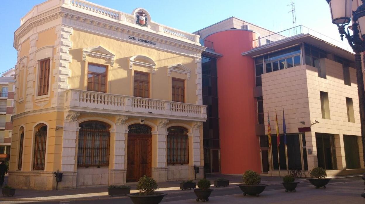Imagen de archivo de la fachada del Ayuntamiento de Algemesí