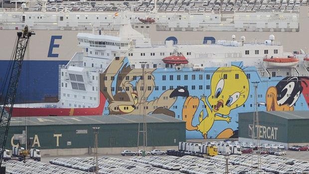 El barco Moby Dada, uno de los cruceros utilizados para alojar policías en Barcelona