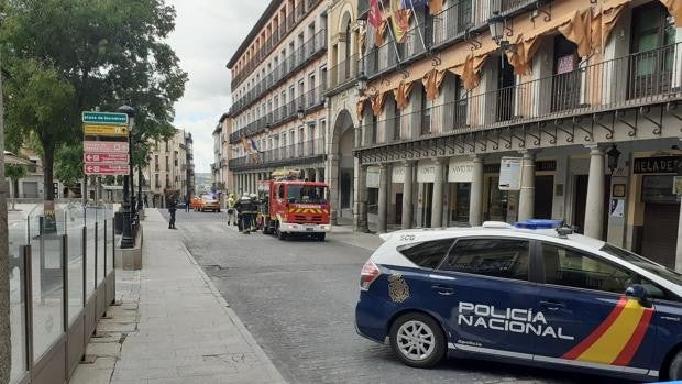 La rotura de una tubería obliga a cortar el gas natural en el Casco