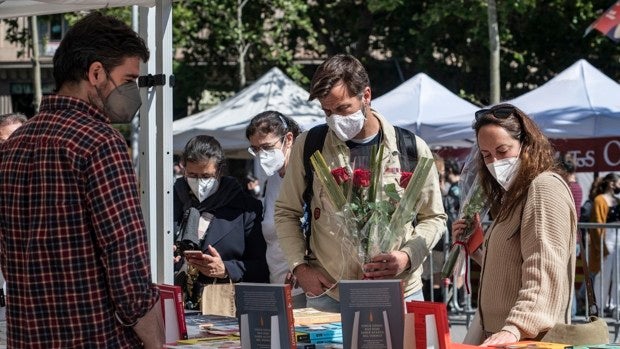 Sant Jordi dejó 1,3 millones de libros vendidos y una facturación de más de 18 millones de euros