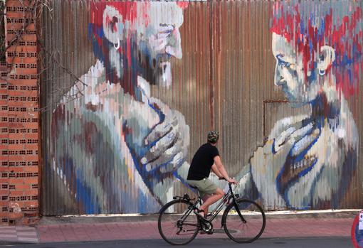 Portón transformado en el Festival de Arte Urbano de La Bañeza