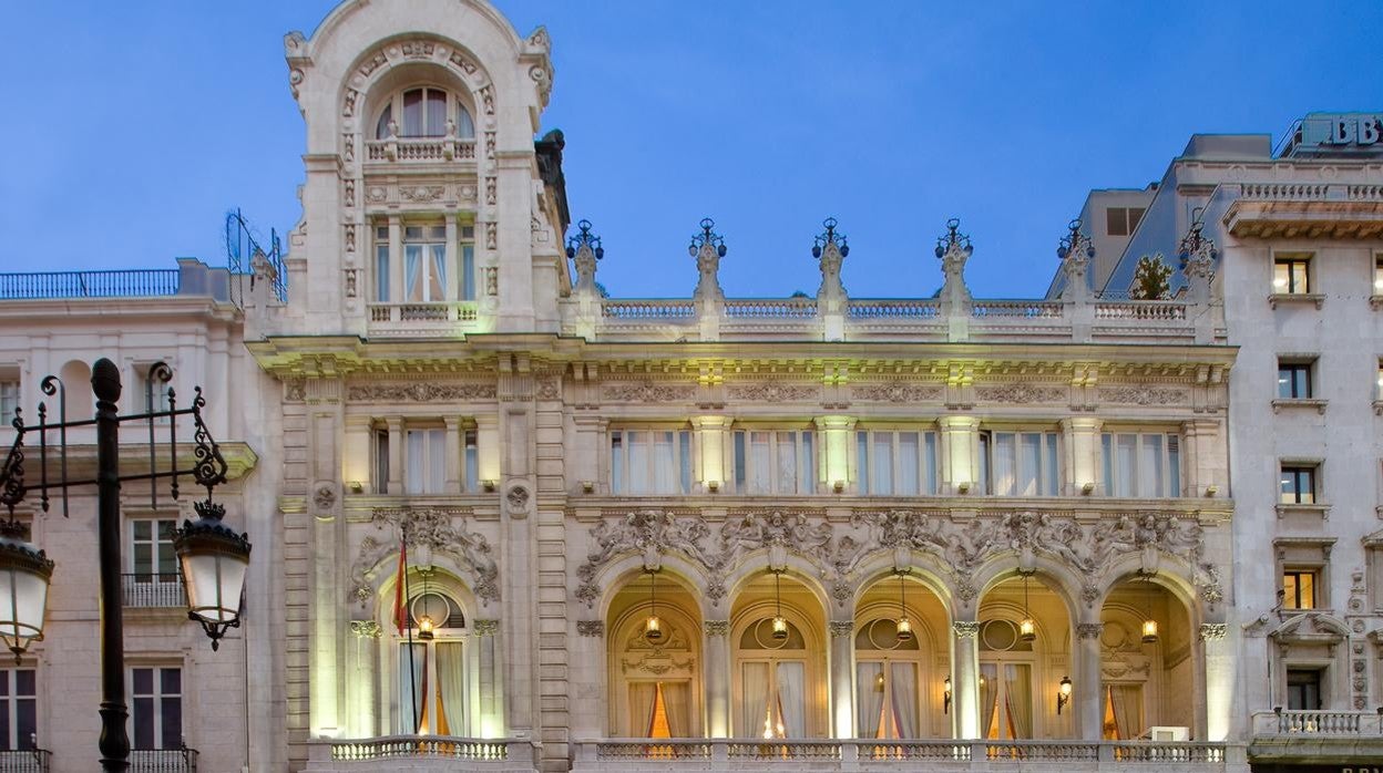 Exterior del Real Casino de Madrid, en la calle de Alcalá