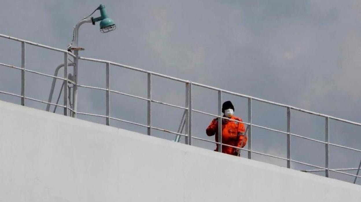 Uno de los tripulantes aislados en el 'Prometheus Leader', en el que ha viajado a España la variante india del coronavirus