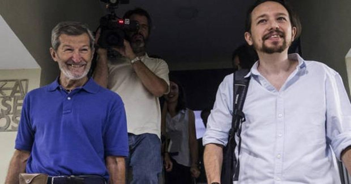 El líder de Podemos, Pablo Iglesias, y el ex Jemad Julio Rodríguez / EFE