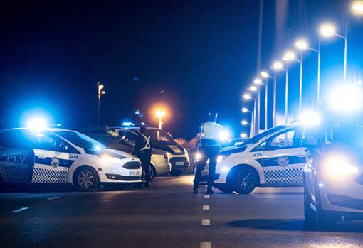 Imagen de un control del toque de queda nocturno en Valencia