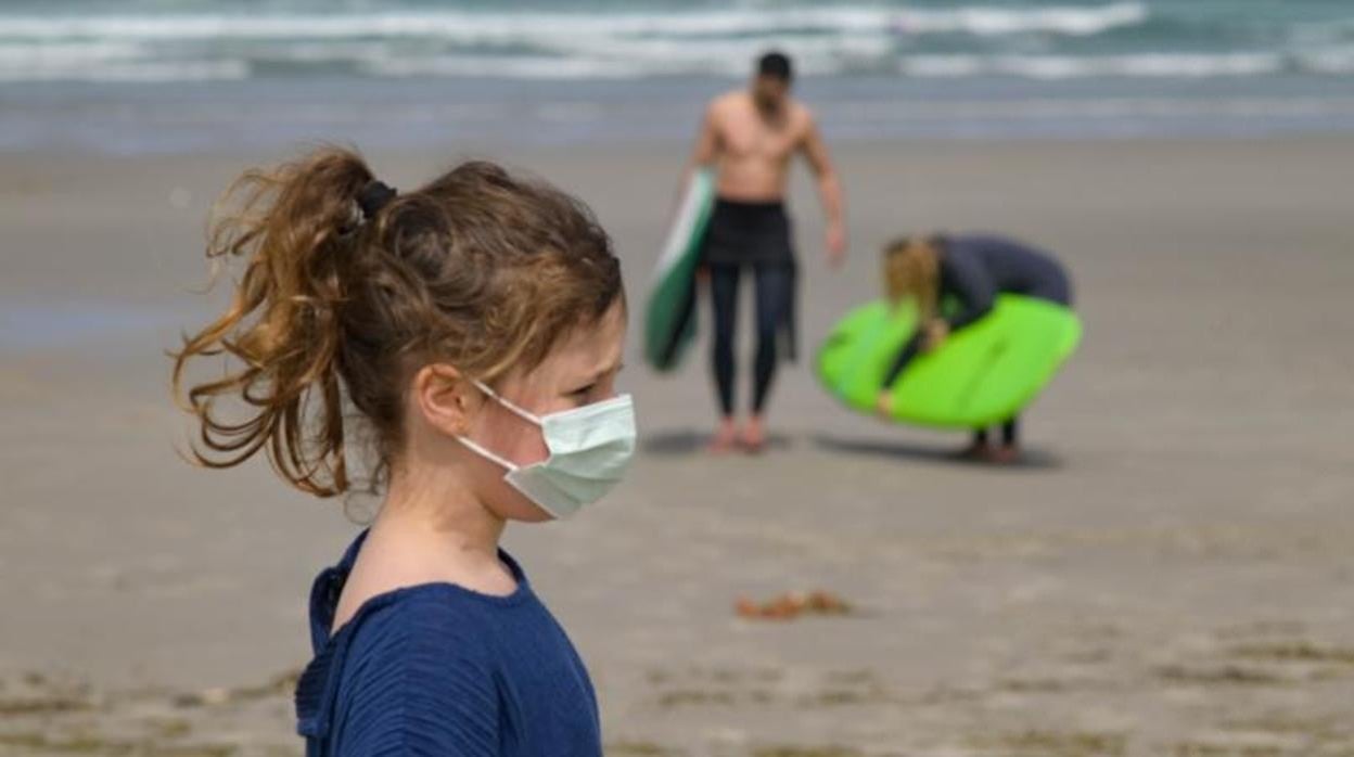 Ambiente en una playa coruñesa