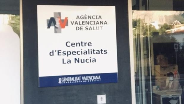 La Generalitat Valenciana rotula en castellano un centro de salud tras una queja al Defensor del Pueblo