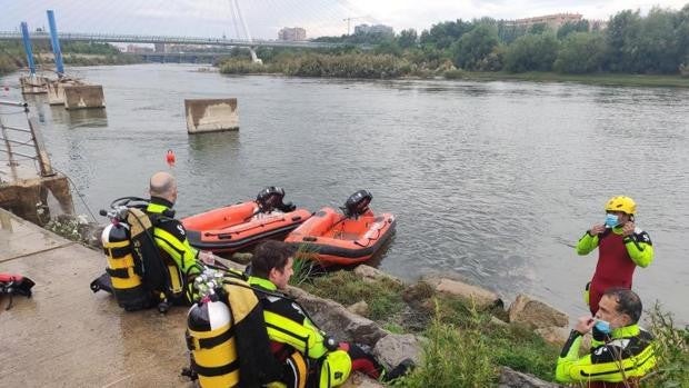 Recuperado el cadáver del niño de 13 años engullido por el Ebro en Zaragoza