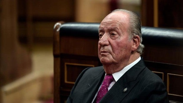 Hacienda notifica a Don Juan Carlos la apertura de una inspección tras las dos regularizaciones