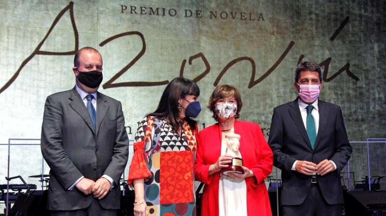 Nativel Preciado, tras recibir el Premio Azorín de Novela 2021