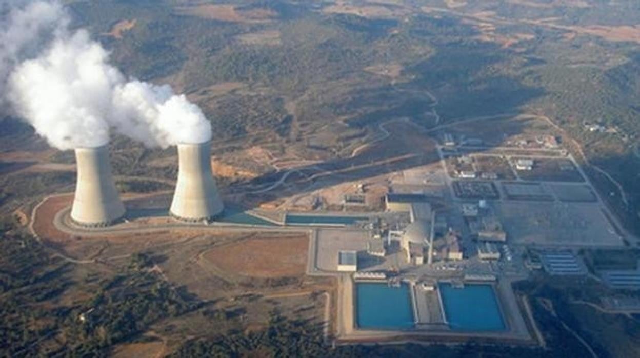 La central nuclear de Trillo sufre un incendio en un transformador principal que origina la parada del reactor