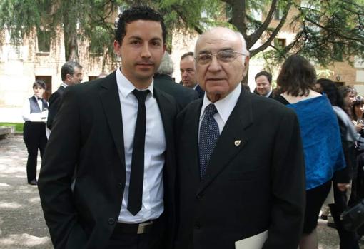 Rubén Martín junto al recientemente fallecido Francisco Brines, último Premio Cervantes