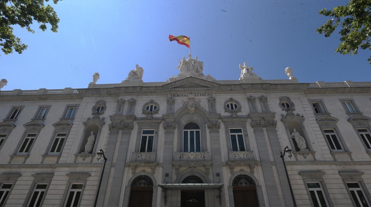 Fachada del Tribunal Supremo en Madrid