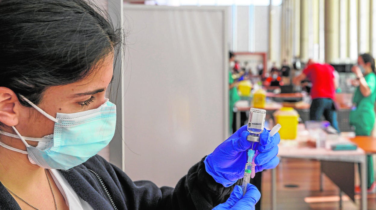 Vacunación este viernes con la segunda dosis en el Centro Cultural Miguel Delibes de Valladolid