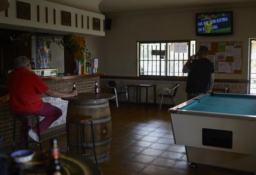 El bar El Lago, en la localidad de Cervera de Buitrago