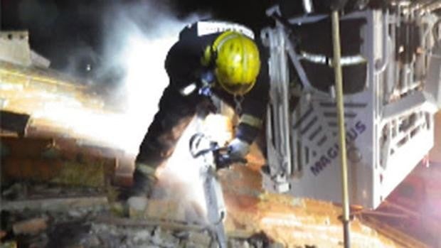 Afectado por quemaduras un hombre de 81 años tras el incendio de una nave en Cubillejo de la Sierra