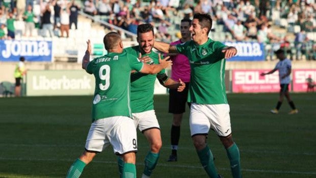 1-0: El CD Toledo asciende a Segunda B y Esparza sale por la puerta grande