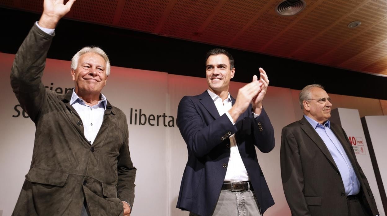 Felipe González, Pedro Sánchez y Alfonso Guerra, en una imagen de archivo