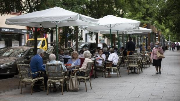 Los ladrones de terrazas se mudan al barrio de Ibiza: «Se llevaron bolsos y hasta el dinero de la caja»