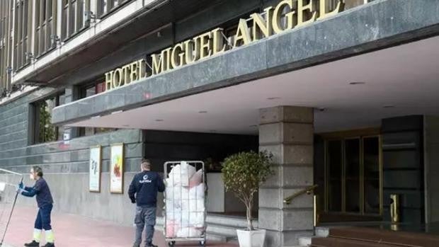 Roban una escultura y tres cuadros, uno de ellos de Sorolla, en el hotel Miguel Ángel de Madrid