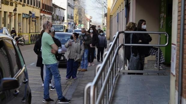Los centros de salud comienzan a recuperar la atención presencial