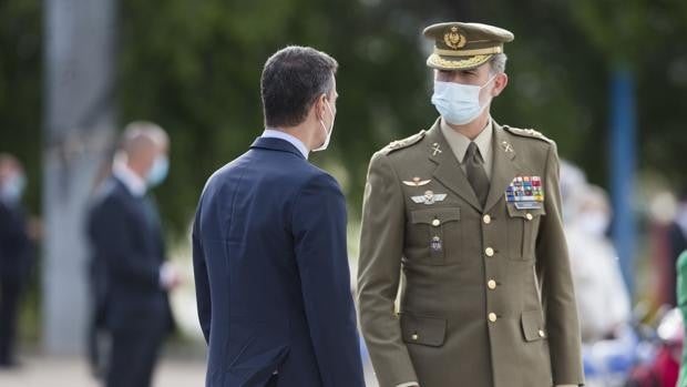 ¿Puede el Rey negarse a firmar un indulto?