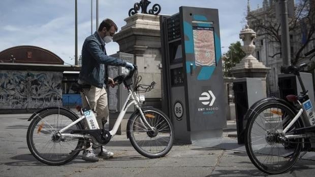 BiciMAD será gratis durante una hora para celebrar el Día de la Bicicleta este jueves