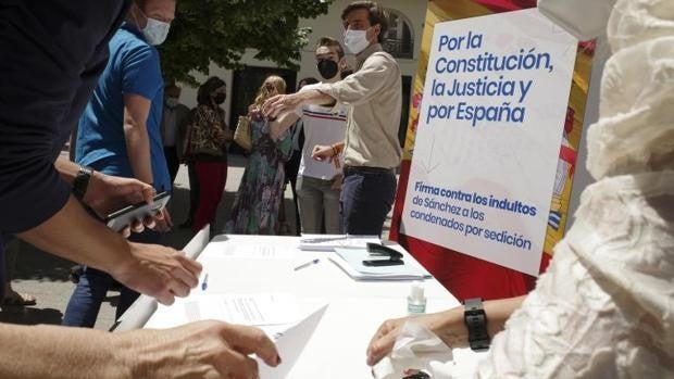 El PP lanza desde Zaragoza su campaña nacional de firmas contra los indultos del 'procés'