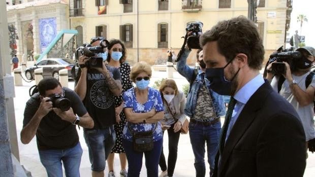 Casado guarda silencio sobre la imputación de Cospedal y el Comité de Garantías del PP se mantiene al margen