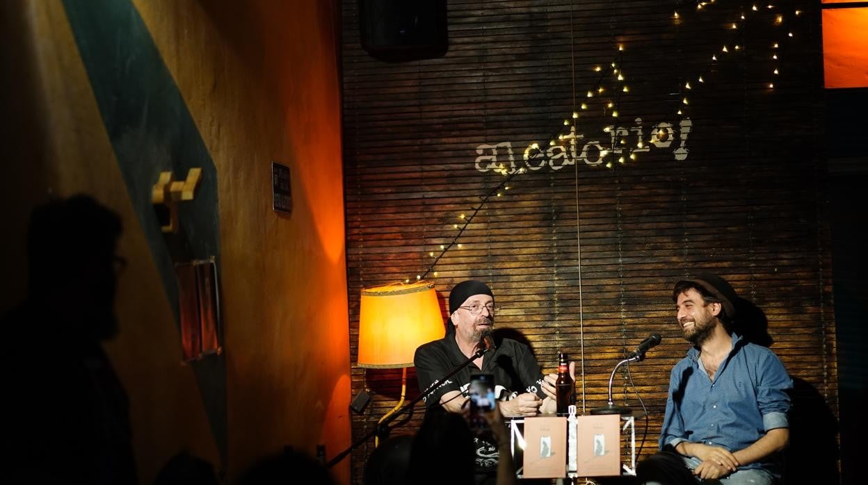 Recital de poesía en Aleatorio, en Malasaña