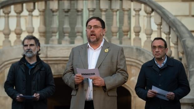 Un documento de ERC pone en jaque el plan de Sánchez con Cataluña