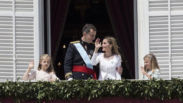 Los Reyes y sus hijas celebrarán el VII aniversario de la proclamación de Don Felipe