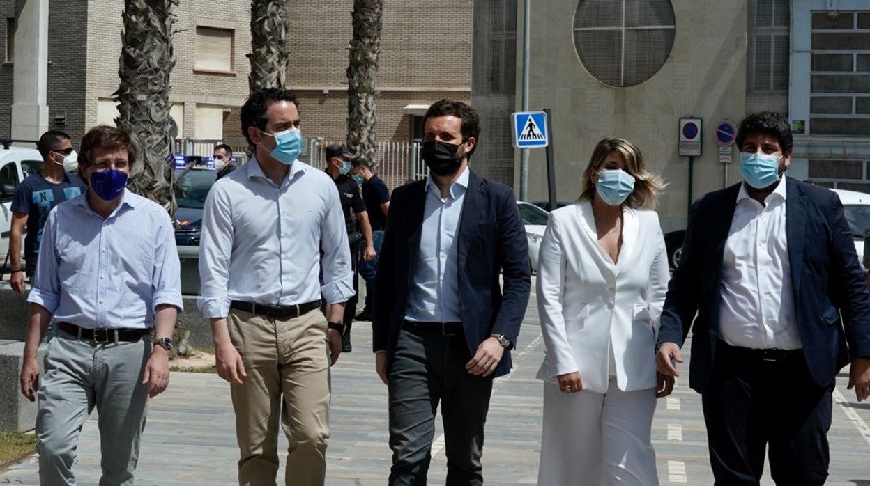 José Luis Martínez-Almeida, Teodoro García Egea, Pablo Casado, Noelia Arroyo y Fernando López Miras, en Cartagena